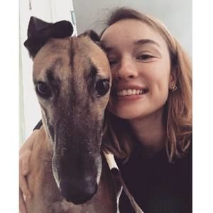 Meet your Posher, Danielle